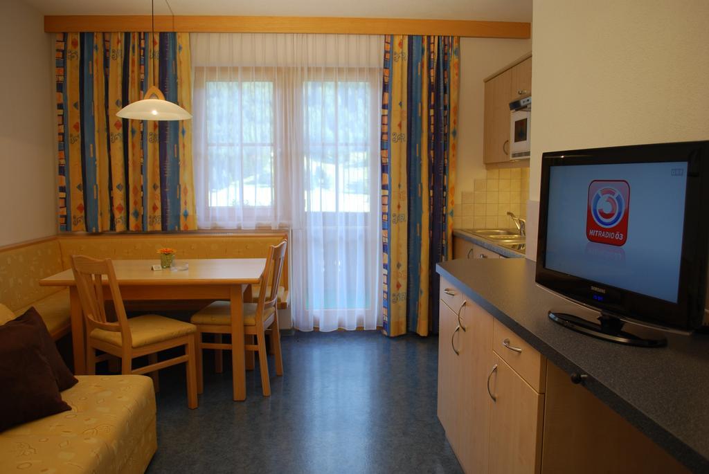 Chasa Monthani Ischgl Quarto foto
